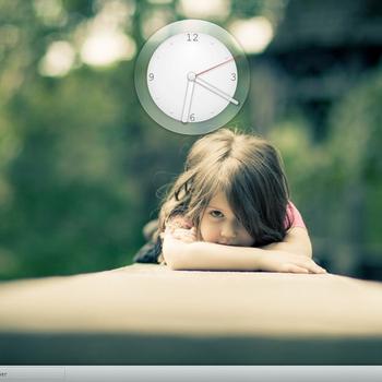 Sleek desktop of my Linux Mint KDE 12