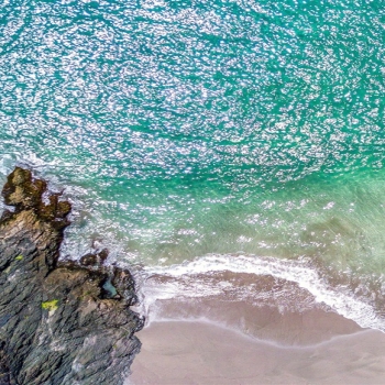cliff beach green ocean coast rock cliff_beach_green_ocean_