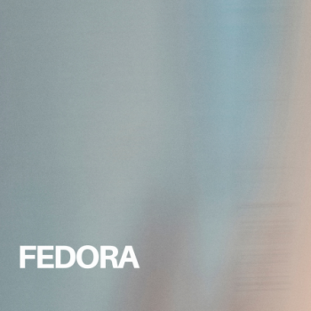 Fedora - Light gradient background