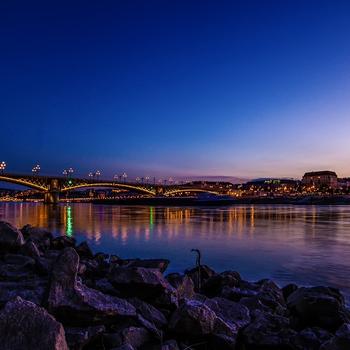 Budapest city buildings night riverside HD des..
