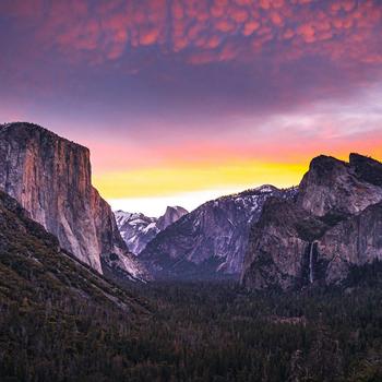 Yosemite National Park Sunset 2020 Nature Scen..