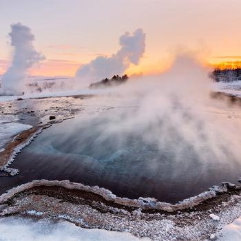 Strokkur Geyser Sunset Iceland Bing 4K