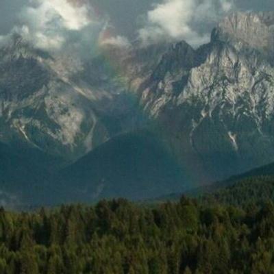 4K IOS-11 FEILD AND MOUNTAINS - KDE Store
