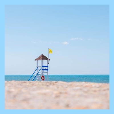 Empty Life Guard Post at Beach - KDE Store