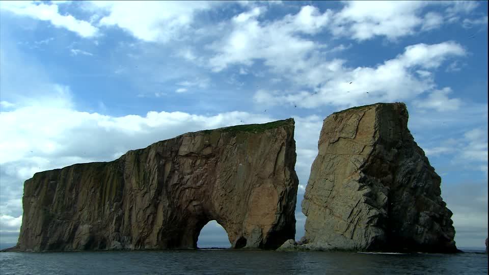 Between 2 Rocks Golf Course 4K IOS-11 BETWEEN TWO ROCKS - KDE Store